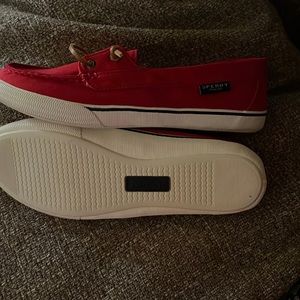 New red canvas Sperry